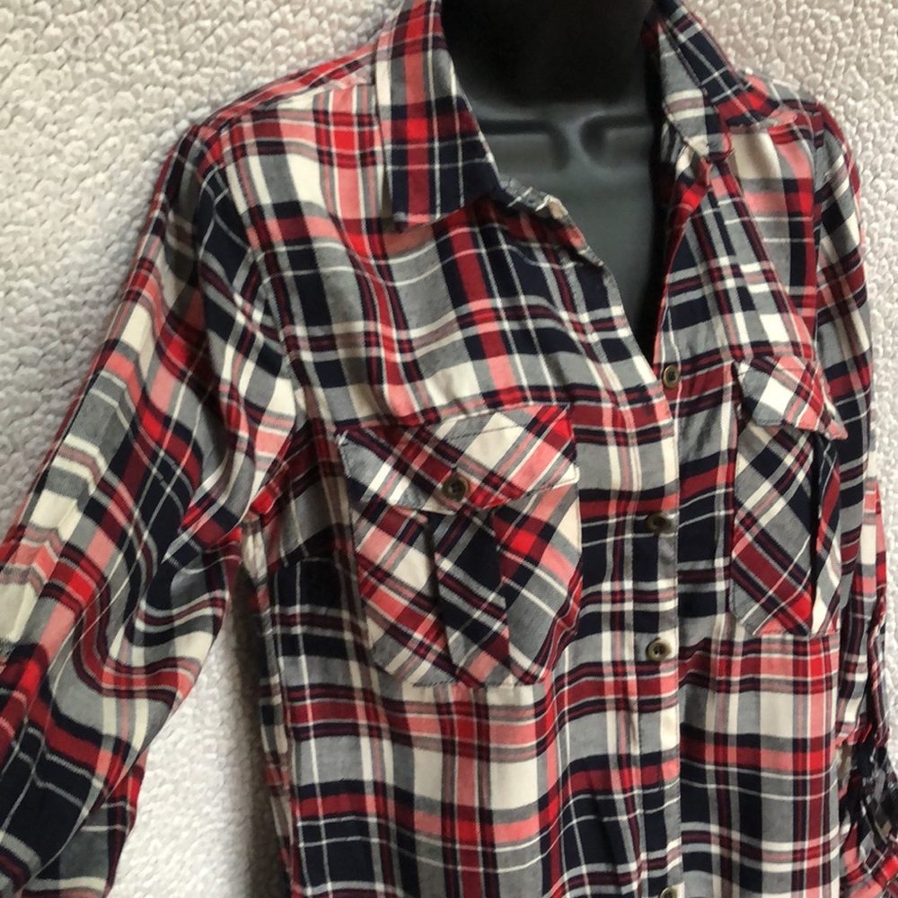 Charlotte Russe soft button down long sleeve plaid shirt - Picture 2 of 9